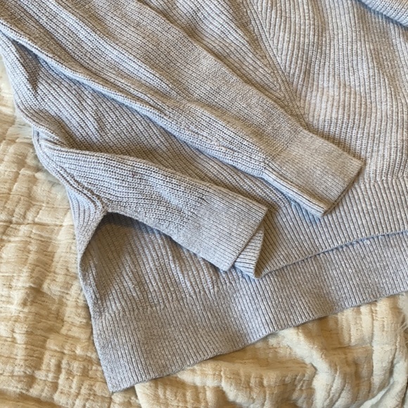 A b e r c r o m b i e & F i t c h • Sweater - Picture 2 of 7